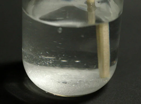 【工作】塩で!?キラキラ光る絵をかこう!-かんがえてみよう③