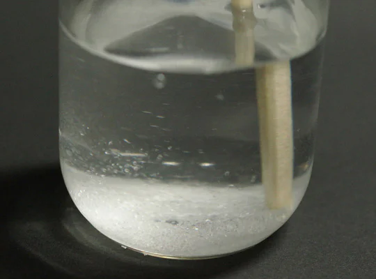 【工作】塩で!?キラキラ光る絵をかこう!-やってみよう③