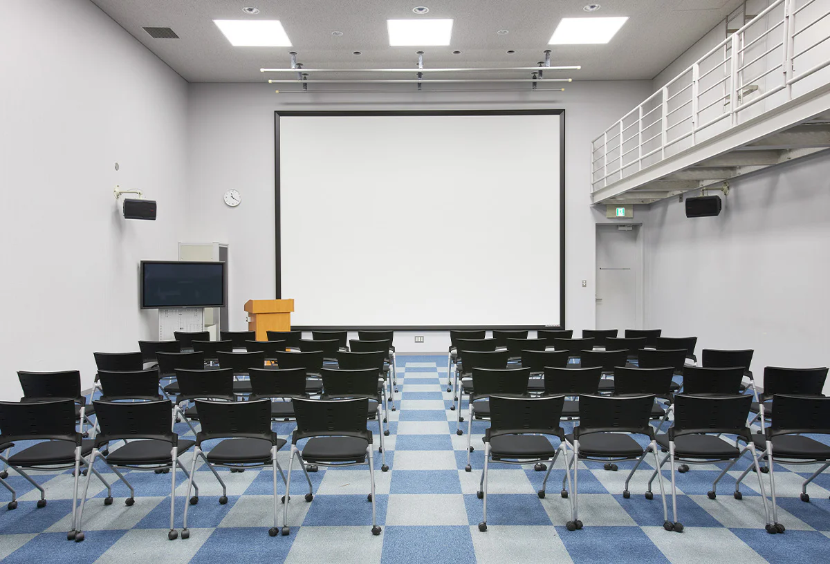 地球館３階講義室（スタジオ）