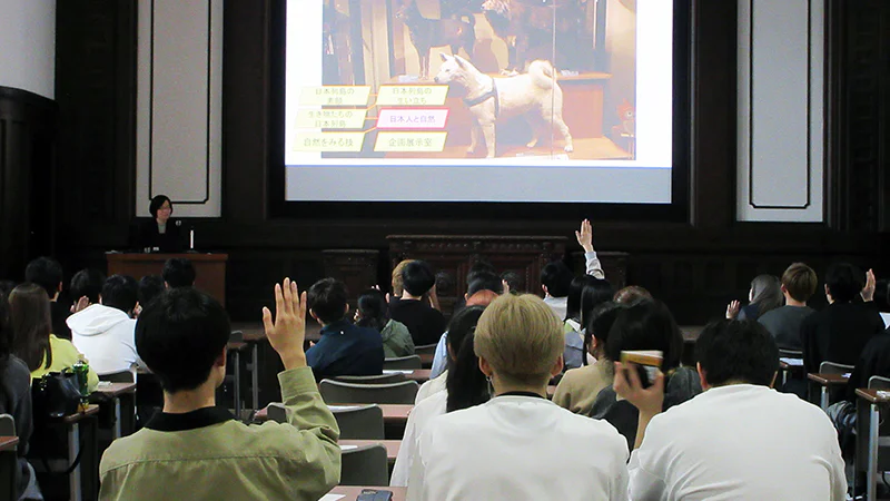 見学ガイダンスの様子