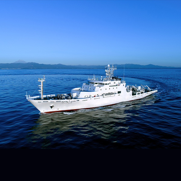 Ryofu-maru (Photo by Japan Meteorological Agency)