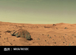 写真：バイキングが撮影した火星表面