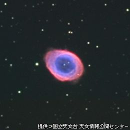写真：こと座の惑星状星雲M57
