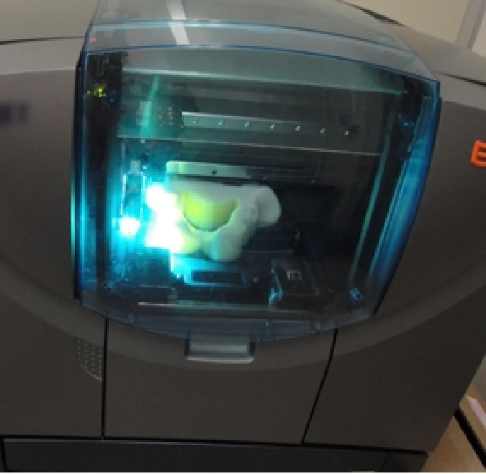 三次元プリンター