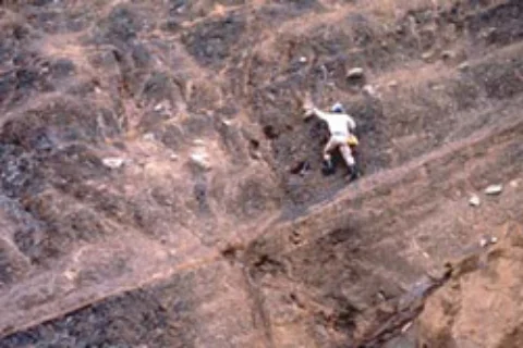 地層_研究の様子