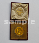 �ʐ^�F�u�c�̃N�������h�����_���i���v�s��o�Ҏ����ّ��j