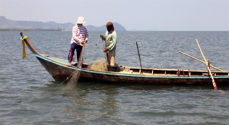 Gill net fishery around Libong Island.